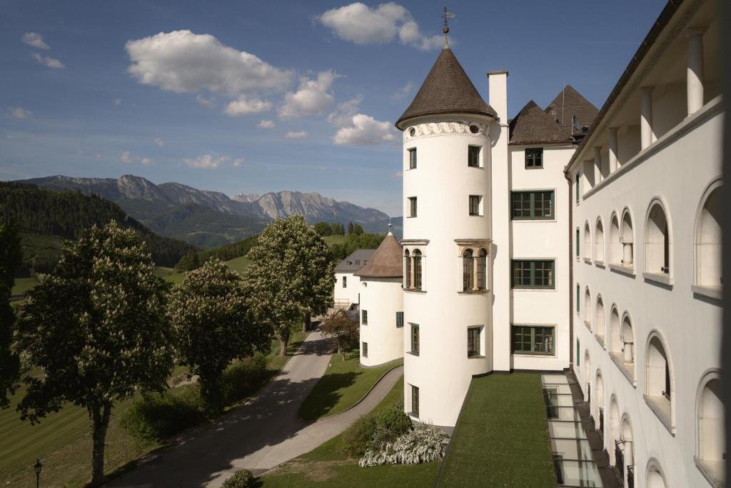Hotelansicht: Schloss Pichlarn SPA & Golf Resort