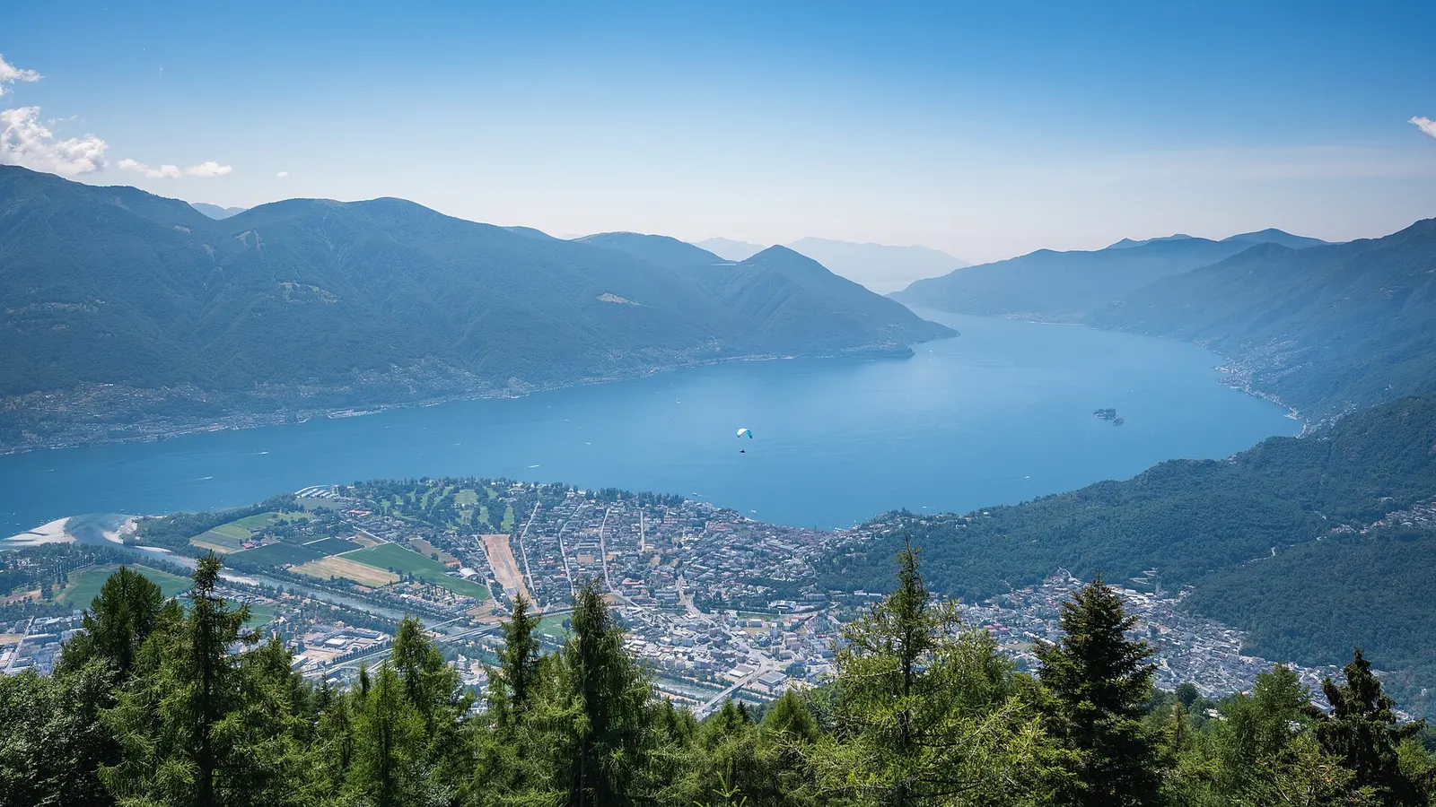 Blick auf Lago Maggiore und Ascona von Cardada